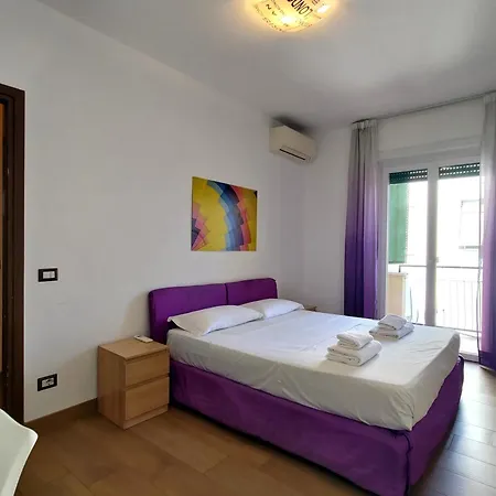 Guesthost - San Giovanni Apartment With Balcony-2